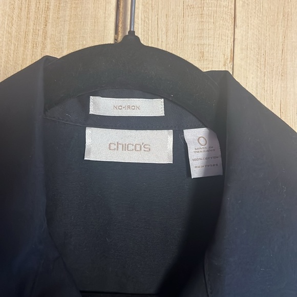 Chico’s size 0 no iron black sleeveless button down top. - Picture 2 of 3